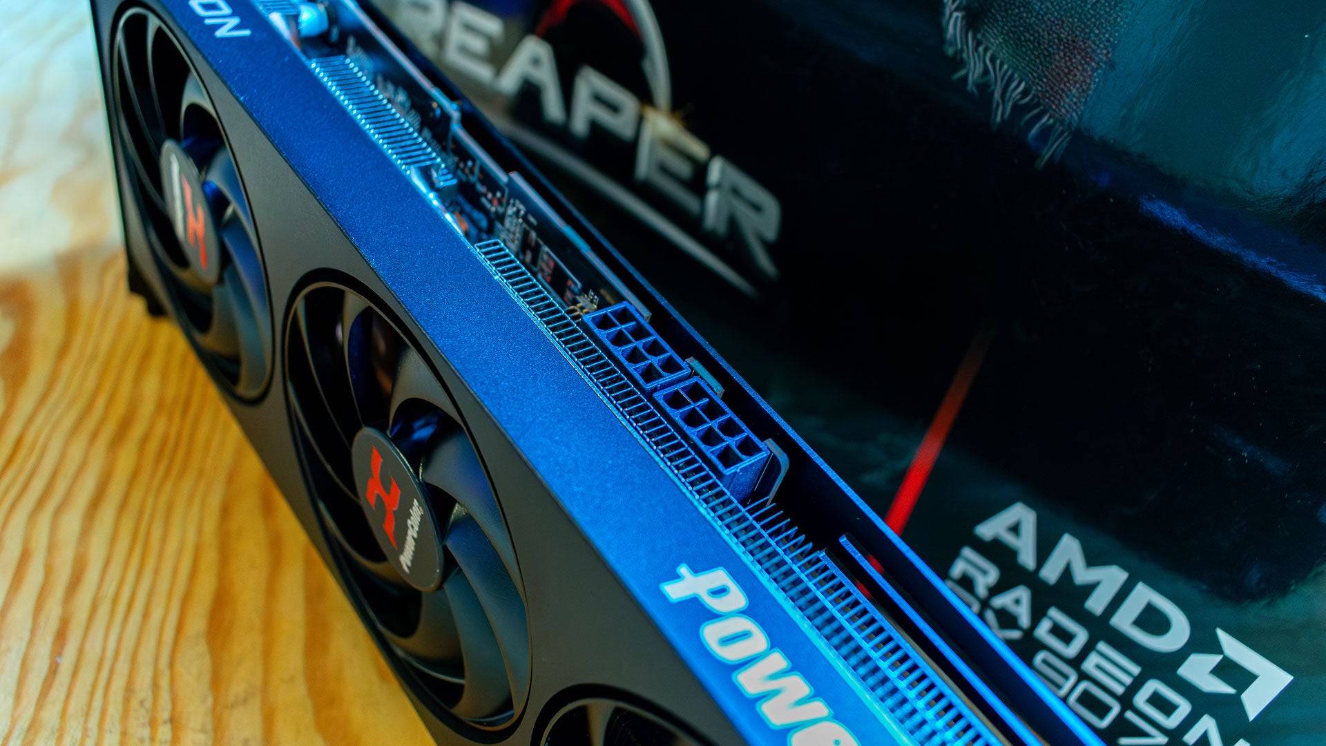 RX 9070 XTのポートとコネクター