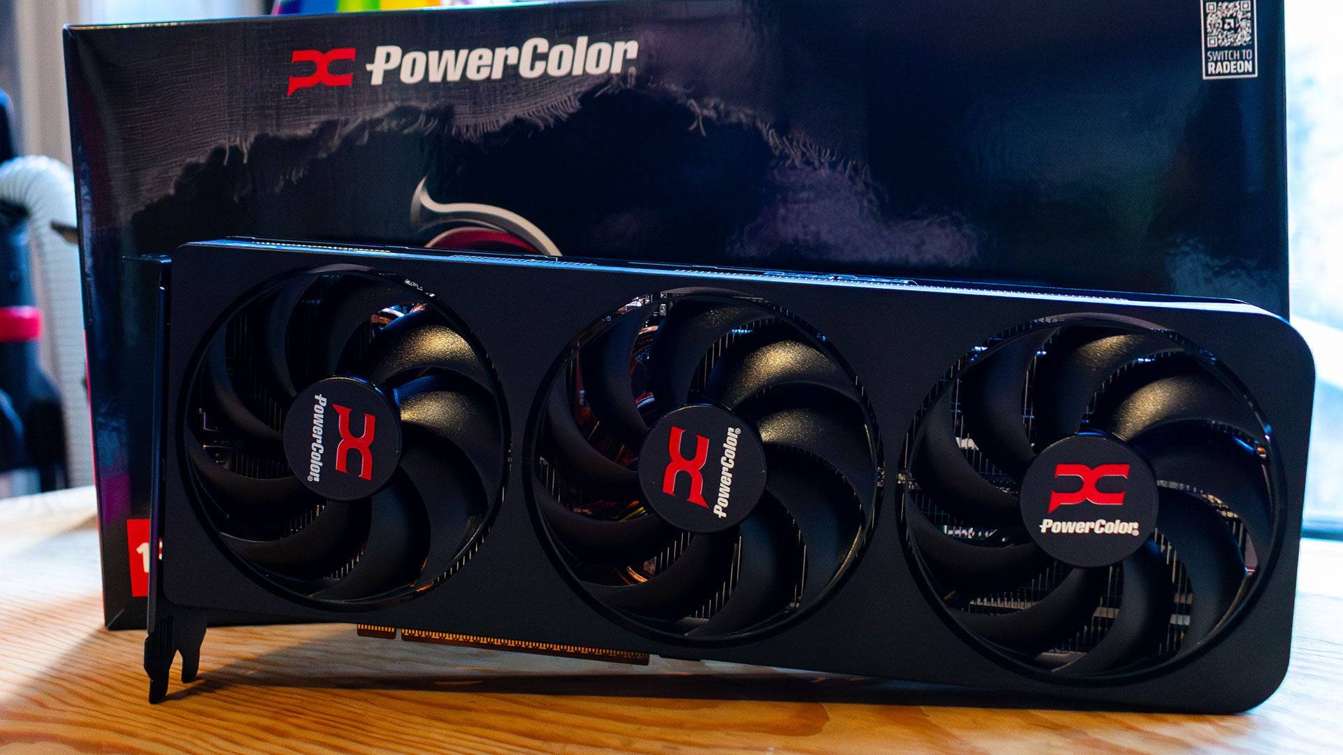 RX 9070 XTクーラーのクローズアップ