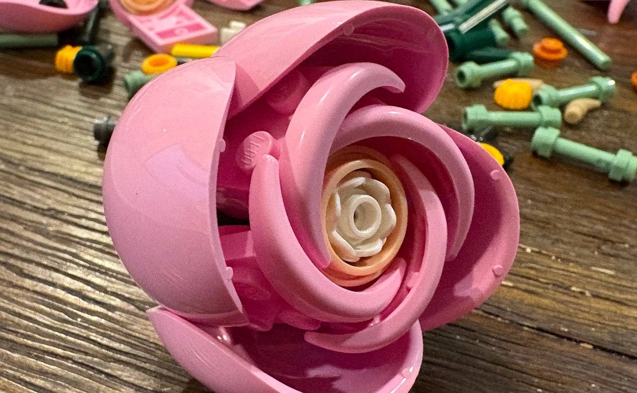 Lego Rose Detail